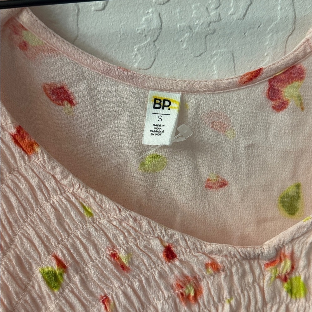 BP Babydoll Shirred Pink Floral Smocked Short Sleeve Peplum Crop Top S - Picture 2 of 3